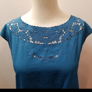 LC Lauren Conrad Floral Blouse Sz S is being swapped online for free
