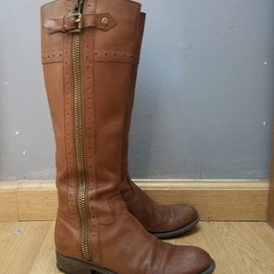 Franco Sarto Tall Leather Boots Sz 7 is being swapped online for free