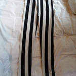 black white stipe leggings sm to m size is being swapped online for free