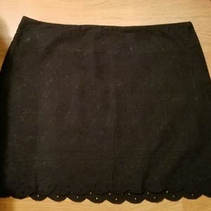 Black mini skirt  is being swapped online for free