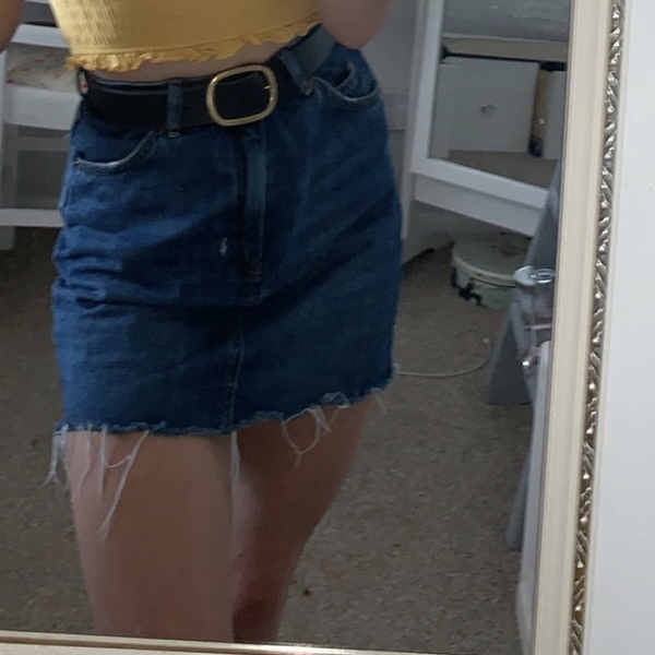 Topshop denim skirt size 8 is being swapped online for free