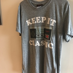 Retro tee shirt is being swapped online for free