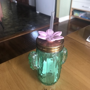 New/Unused Glass Cactus Cup is being swapped online for free