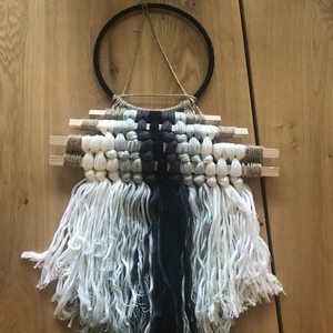 Wall Decor is being swapped online for free