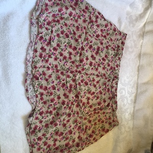 Flowy WetSeal Floral Skirt is being swapped online for free