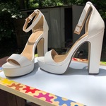 White sexy platform heels is being swapped online for free