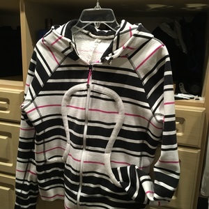 Lululemon fleece jacket is being swapped online for free