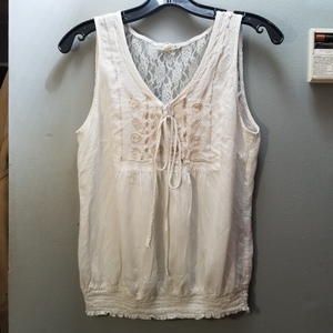 Anthropologie Top M/L is being swapped online for free
