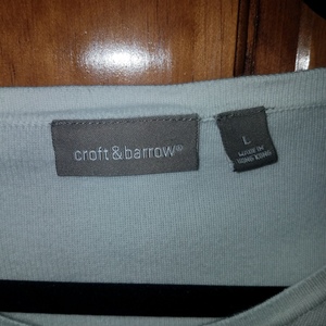 Croft&Barrow White Sweater Vest is being swapped online for free
