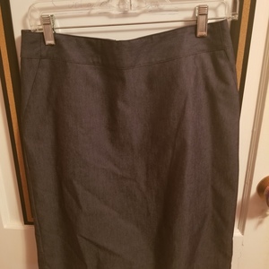 Merona stretch pencil skirt with pockets, Size 2  is being swapped online for free