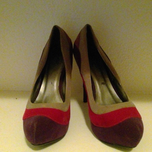 Multi colored suede high heels is being swapped online for free