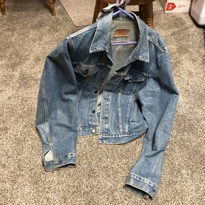 Levi jacket is being swapped online for free