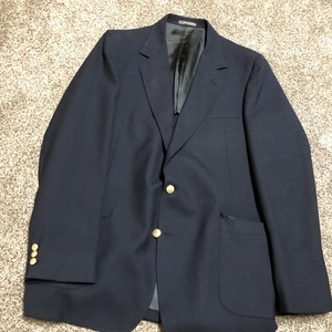 Dark blue, gray blazers is being swapped online for free