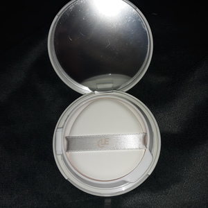 Brand new highlighter is being swapped online for free