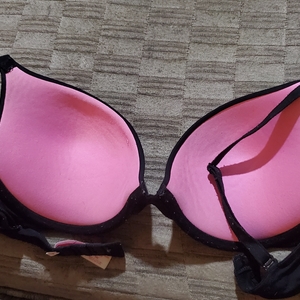 VS PINK 'Wear Everywhere' Push Up Bra 34C is being swapped online for free
