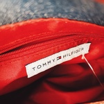 Cute mini Tommy Hilfiger purse is being swapped online for free