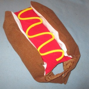 Adorable Hot-Dog Costume for a Small dog or cat (12 pounds and under) is being swapped online for free