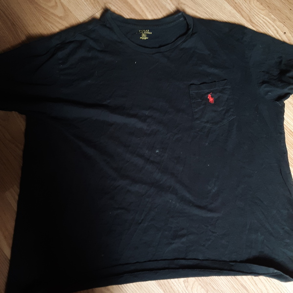 Ralph Lauren T-shirt is being swapped online for free
