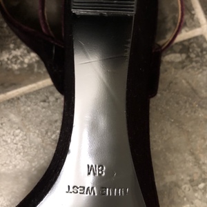 Nine West Shoes is being swapped online for free