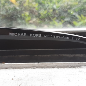 Michael Kors Sunglasses is being swapped online for free