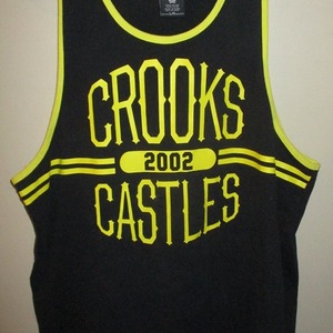 CROOKS & CASTLES men's tank (Awesome !!) is being swapped online for free