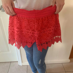 Coral lacy shorts is being swapped online for free
