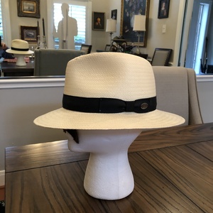 Mens Baily of Hollywood Panama Hat is being swapped online for free