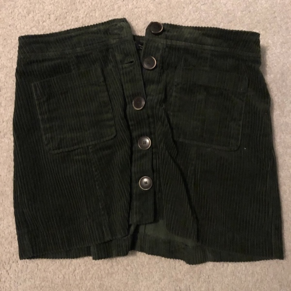 Zara Trf collection SIZE M dark green skirt  is being swapped online for free