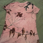 Pink Realtree shirt is being swapped online for free