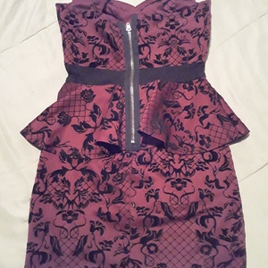 Sexy Maroon cocktail dress is being swapped online for free