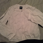 Light gray GAP jacket is being swapped online for free