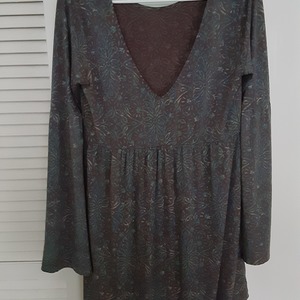 Oneill Dress long sleeve M is being swapped online for free