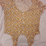 Floral crop with tie  is being swapped online for free