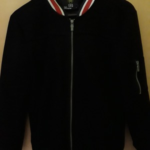  Black Bomber Jacket is being swapped online for free