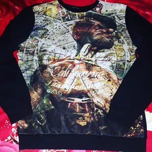 Shirt is being swapped online for free