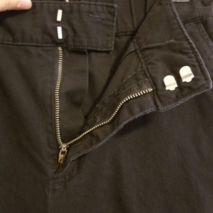 Black Cargo Pants is being swapped online for free