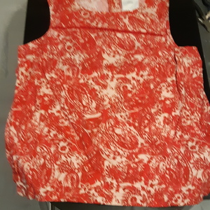 Pretty summer top is being swapped online for free