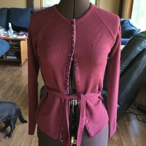 Vintage Burgundy Sweater is being swapped online for free