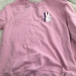 Pink Sweatshirt is being swapped online for free