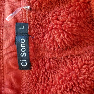 Fuzzy joggers  is being swapped online for free