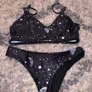 Moon and stars bikini is being swapped online for free