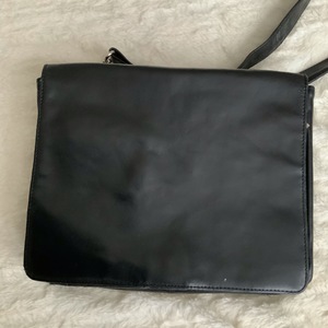 Wilson’s Leather Bag is being swapped online for free