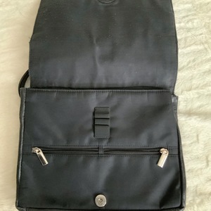 Wilson’s Leather Bag is being swapped online for free