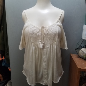 American Rag Cold Shoulder Peasants Top Sz S  is being swapped online for free