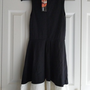 Design Lab Lord and Taylor Black Dress Size S NWT is being swapped online for free