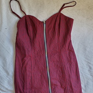 Red plaid dress is being swapped online for free