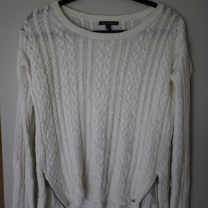 American Eagle Sweater - Creme is being swapped online for free