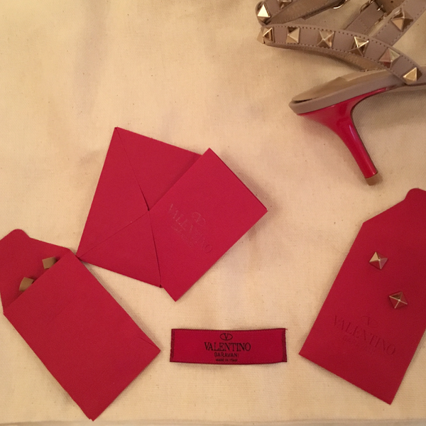 New Valentino Rockstuds is being swapped online for free