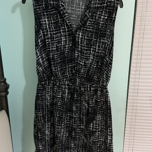 Black and White Collared Summer Dress is being swapped online for free