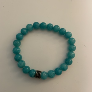 Turquoise Beaded Elastic Bracelet is being swapped online for free